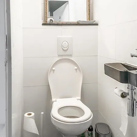 2 Bedroom Lovely In Apartamento