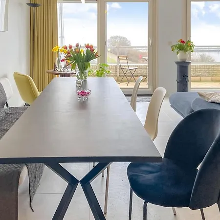 2 Bedroom Lovely In